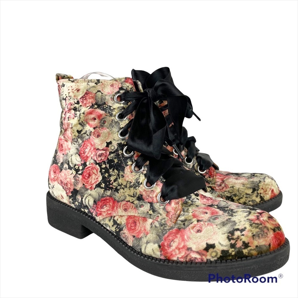 DIRTY LAUNDRY Floral Velvet Ribbon Lace-Up velvet Ankle Boots Lug Sole Sz 6.5/37